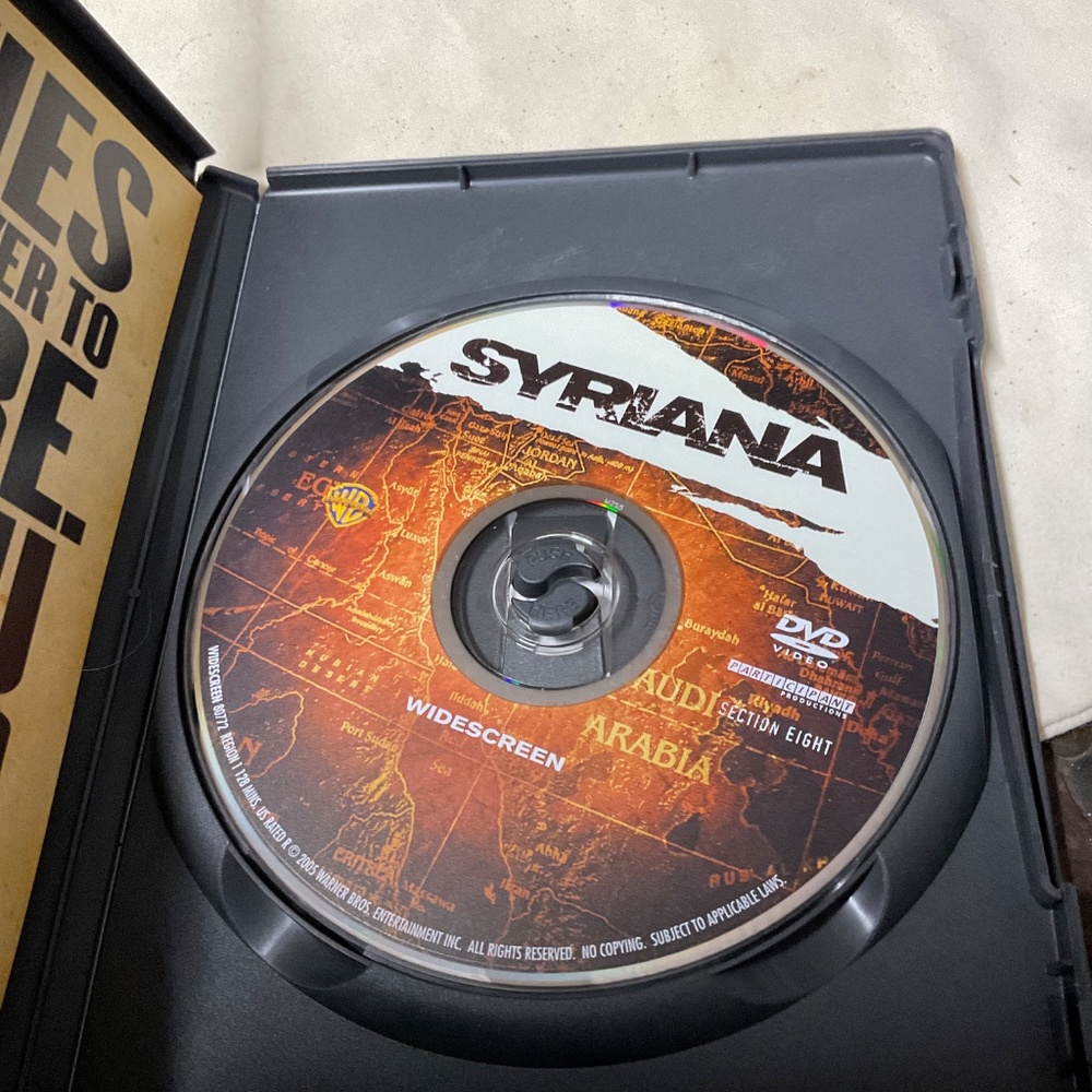 DVD - Syriana. V78 - Picture 4 of 5